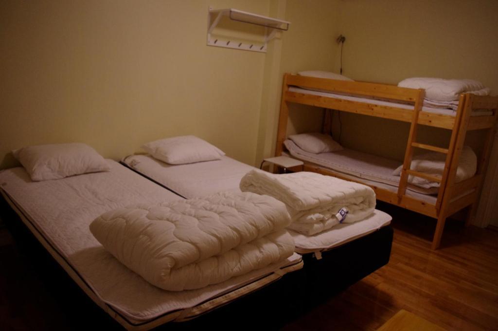 Aeventyrsgardens Vandrarhem, Kinnekulle Källby Zimmer foto