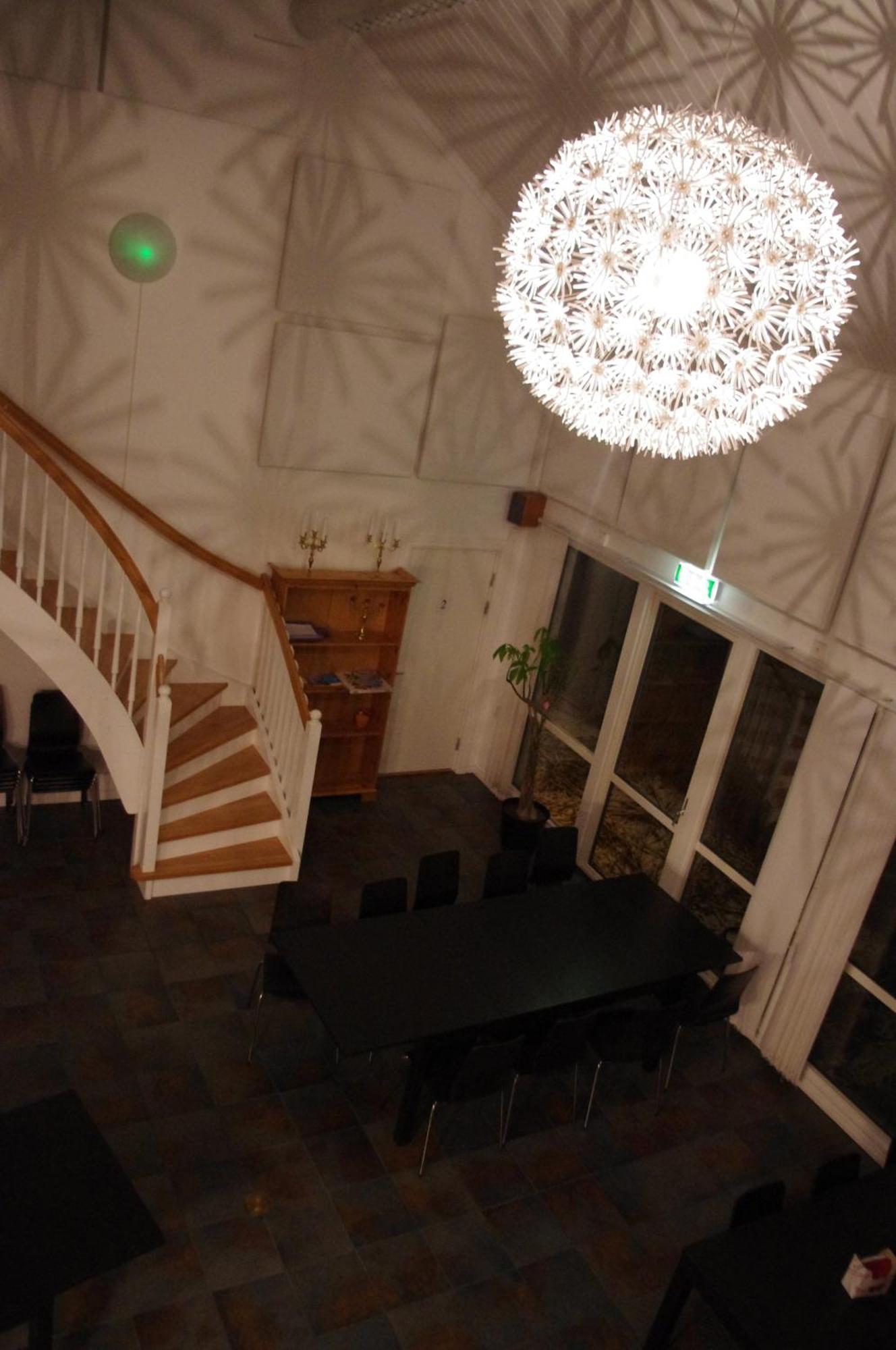 Aeventyrsgardens Vandrarhem, Kinnekulle Källby Exterior foto