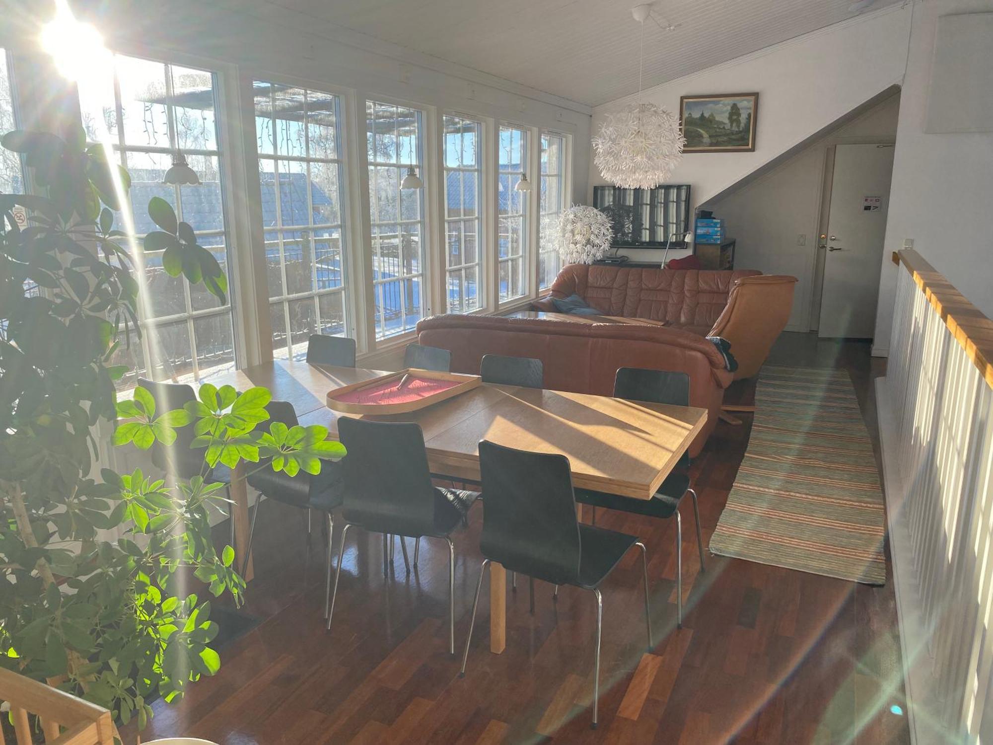 Aeventyrsgardens Vandrarhem, Kinnekulle Källby Exterior foto